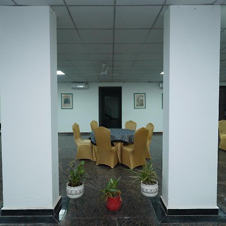 Posh Garden Inn Artemis Hospital Road Gurgaon Luaran gambar
