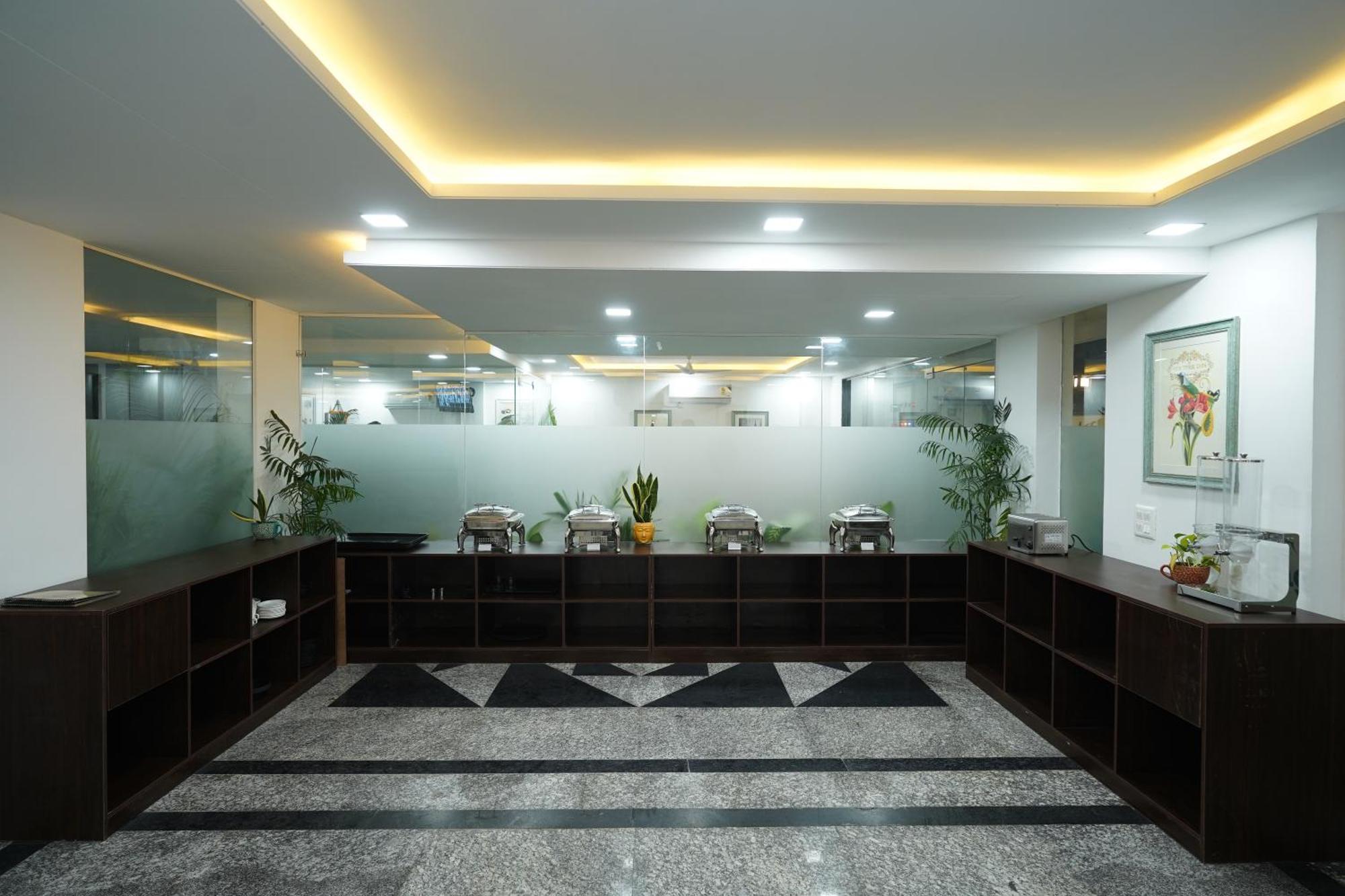 Posh Garden Inn Artemis Hospital Road Gurgaon Luaran gambar