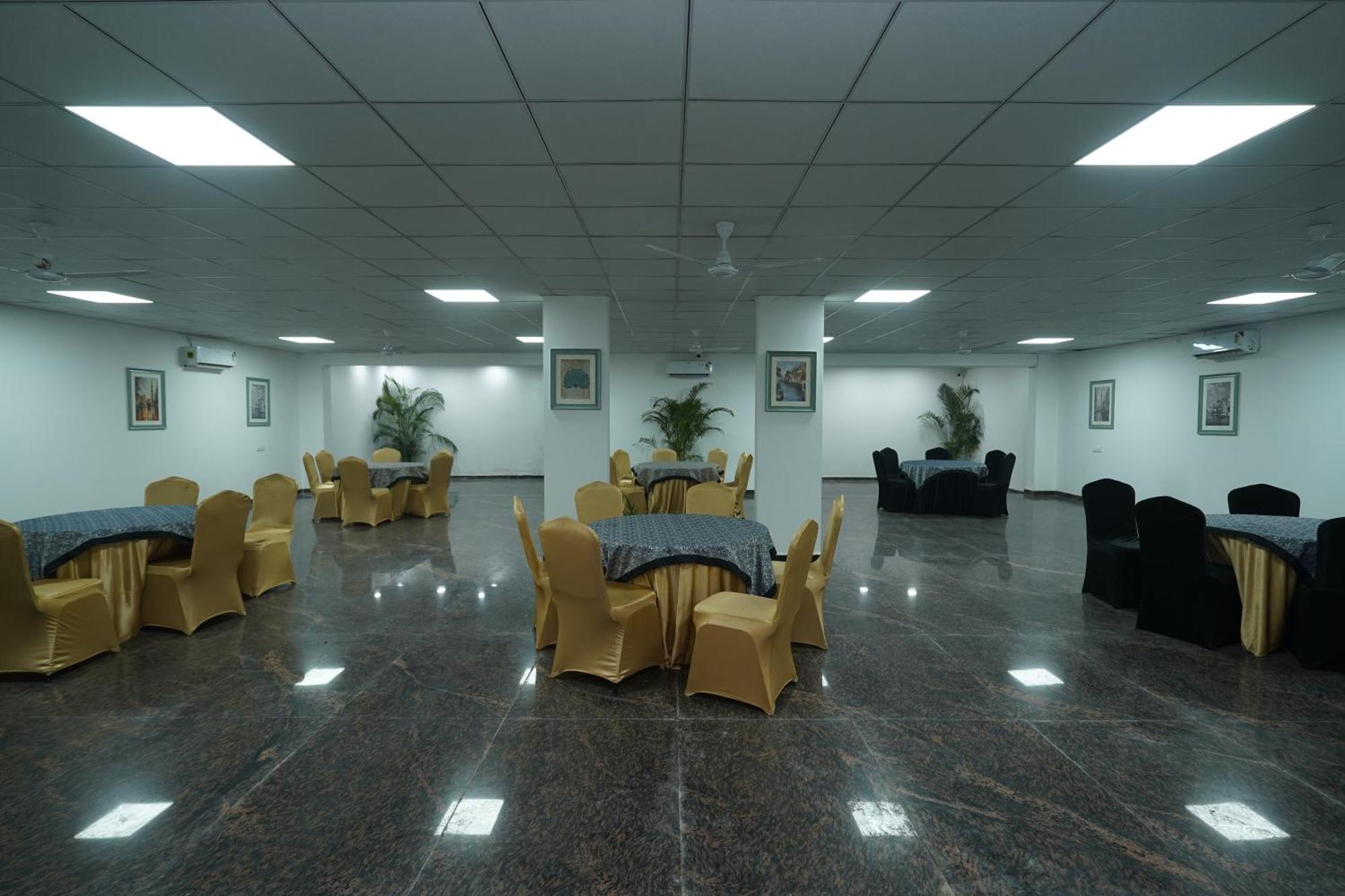 Posh Garden Inn Artemis Hospital Road Gurgaon Luaran gambar