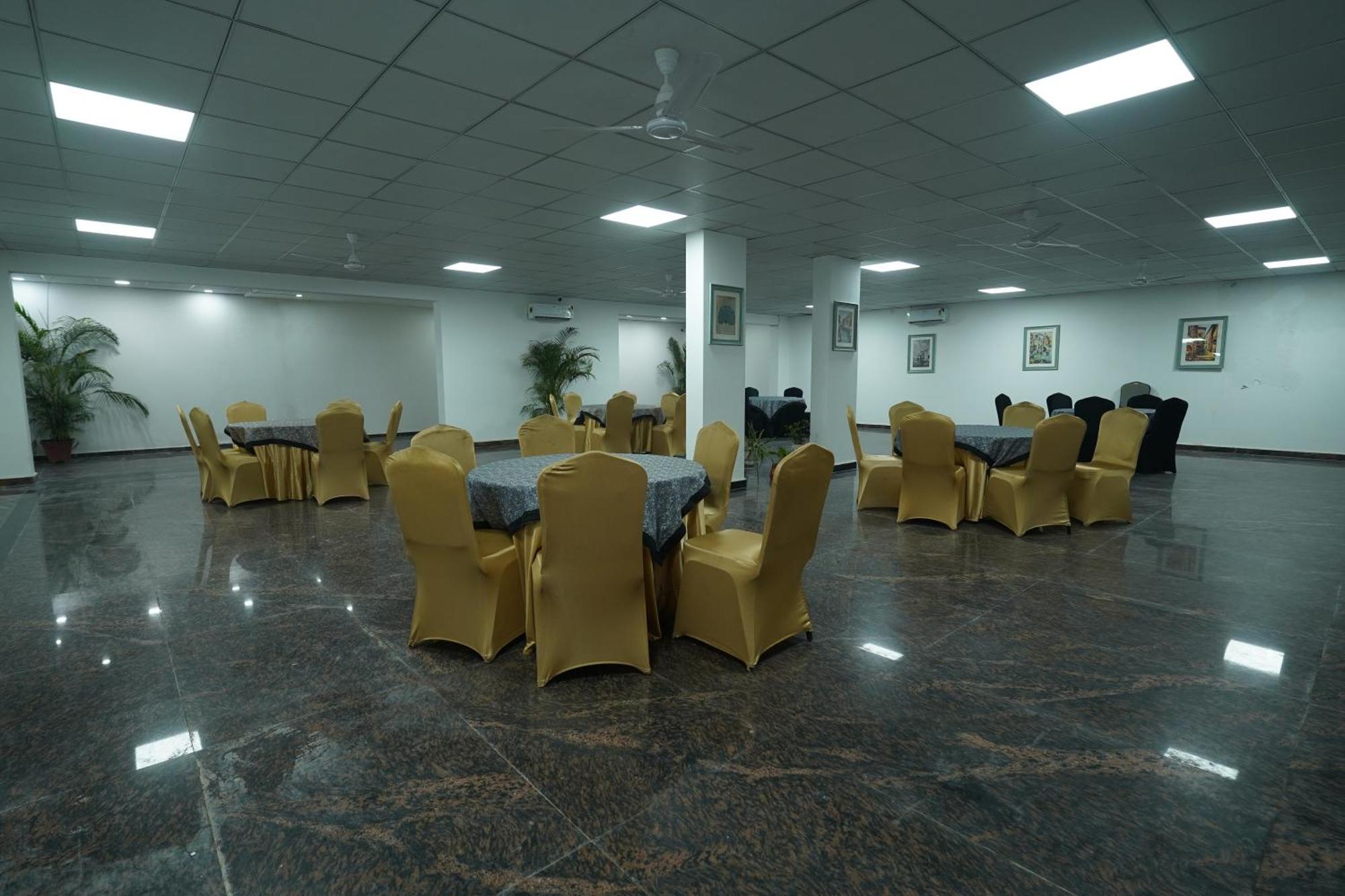 Posh Garden Inn Artemis Hospital Road Gurgaon Luaran gambar