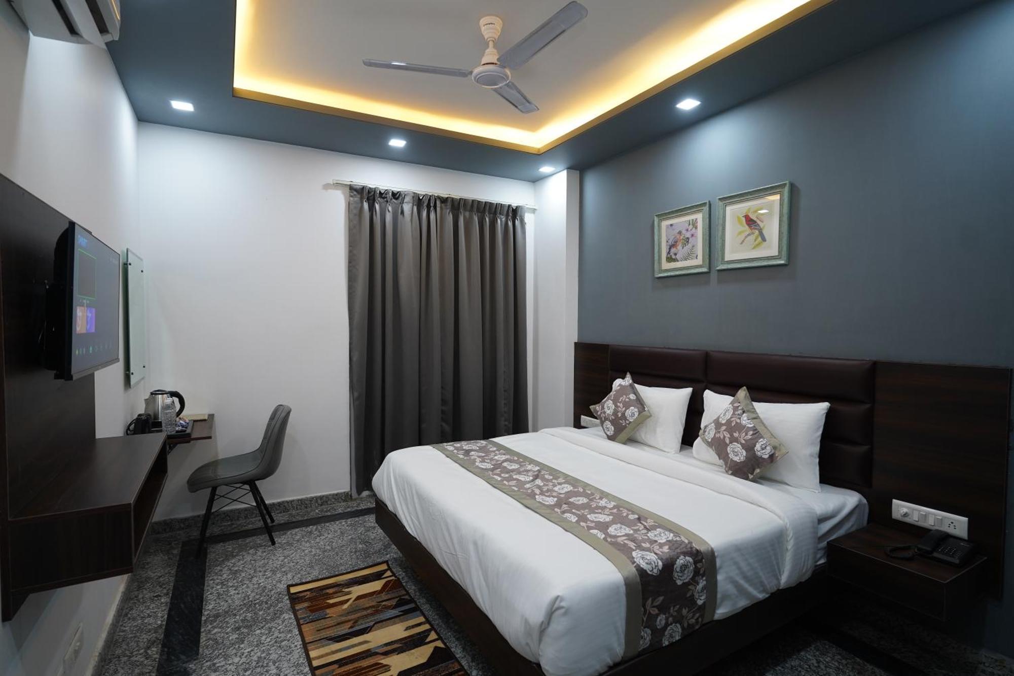 Posh Garden Inn Artemis Hospital Road Gurgaon Luaran gambar