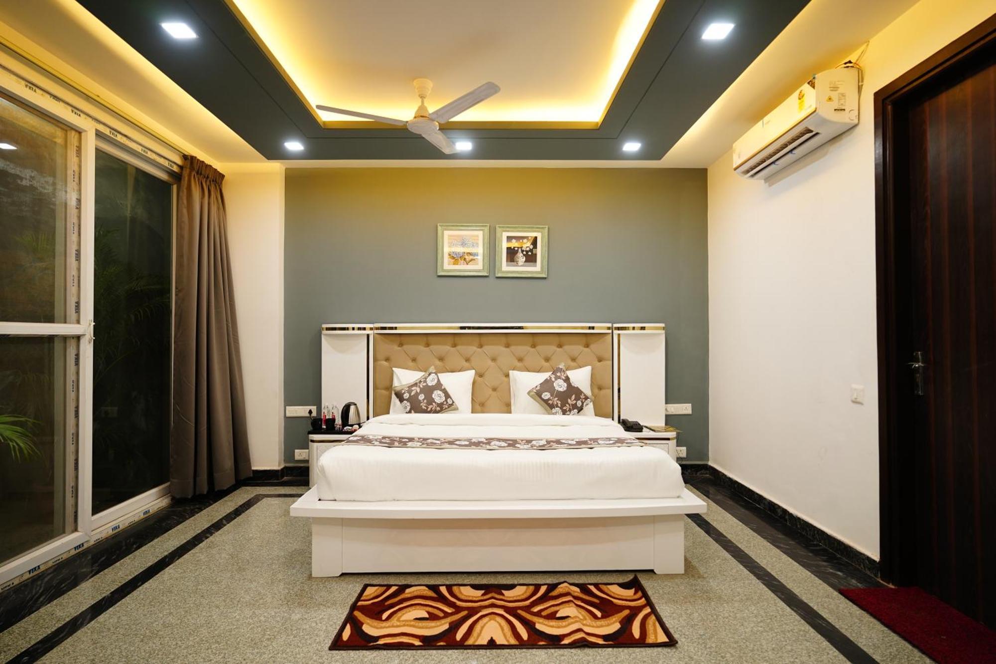 Posh Garden Inn Artemis Hospital Road Gurgaon Luaran gambar