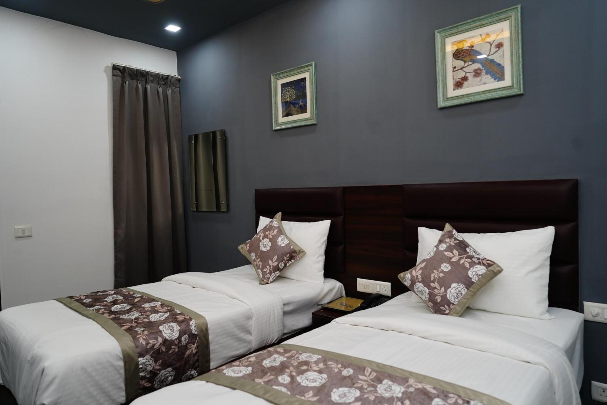 Posh Garden Inn Artemis Hospital Road Gurgaon Luaran gambar