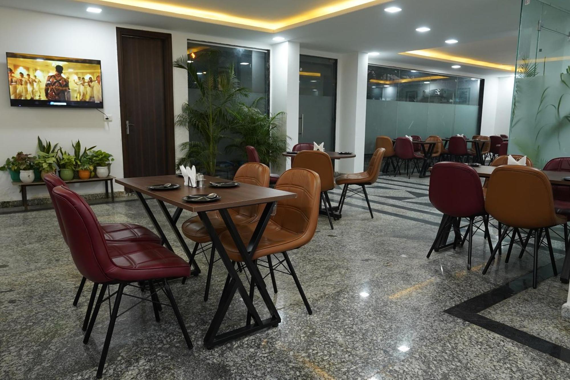 Posh Garden Inn Artemis Hospital Road Gurgaon Luaran gambar