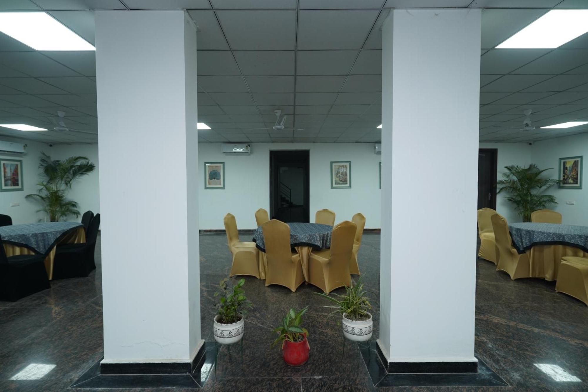 Posh Garden Inn Artemis Hospital Road Gurgaon Luaran gambar