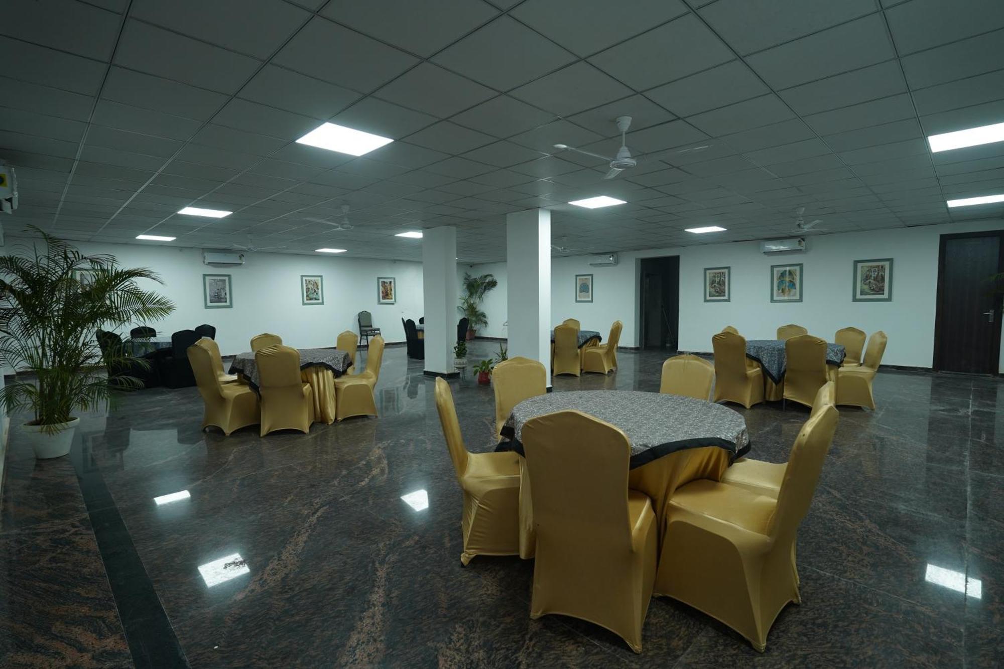 Posh Garden Inn Artemis Hospital Road Gurgaon Luaran gambar