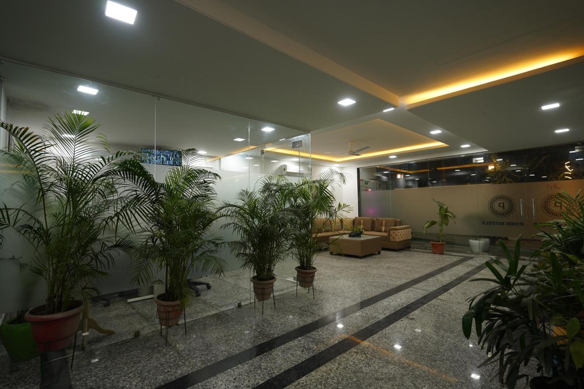 Posh Garden Inn Artemis Hospital Road Gurgaon Luaran gambar