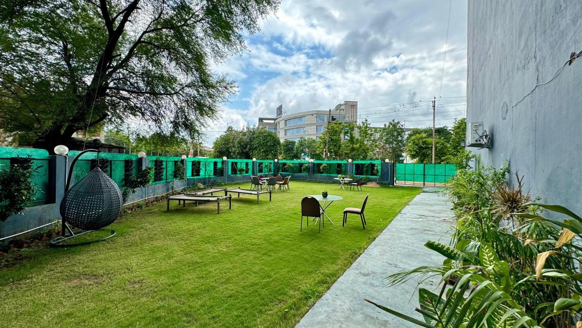 Posh Garden Inn Artemis Hospital Road Gurgaon Luaran gambar